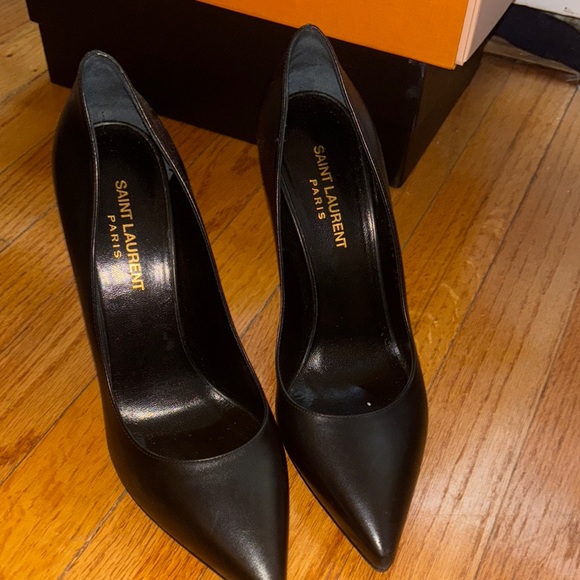 Saint Laurent Black Women's Shoes - Picture 1 of 2